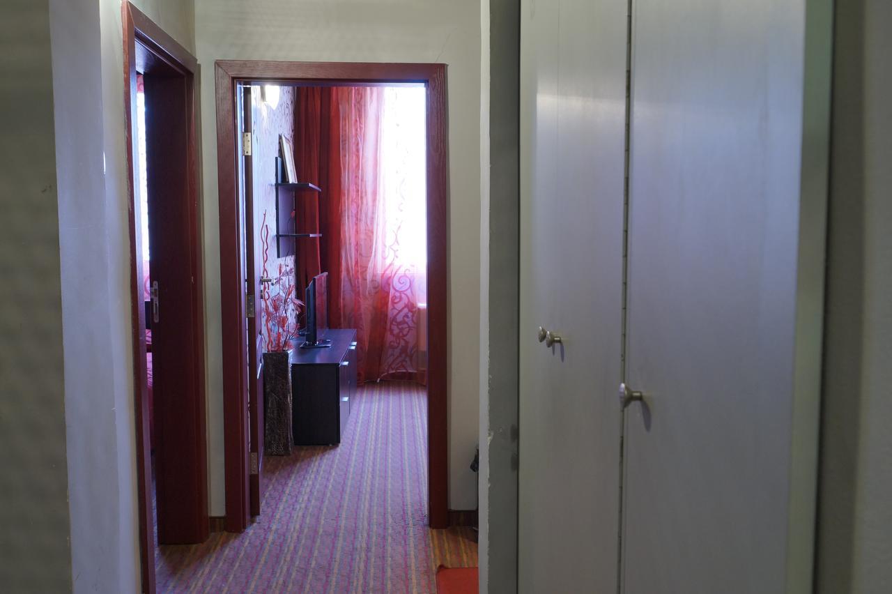 Hotel Bagira Казанлък Екстериор снимка